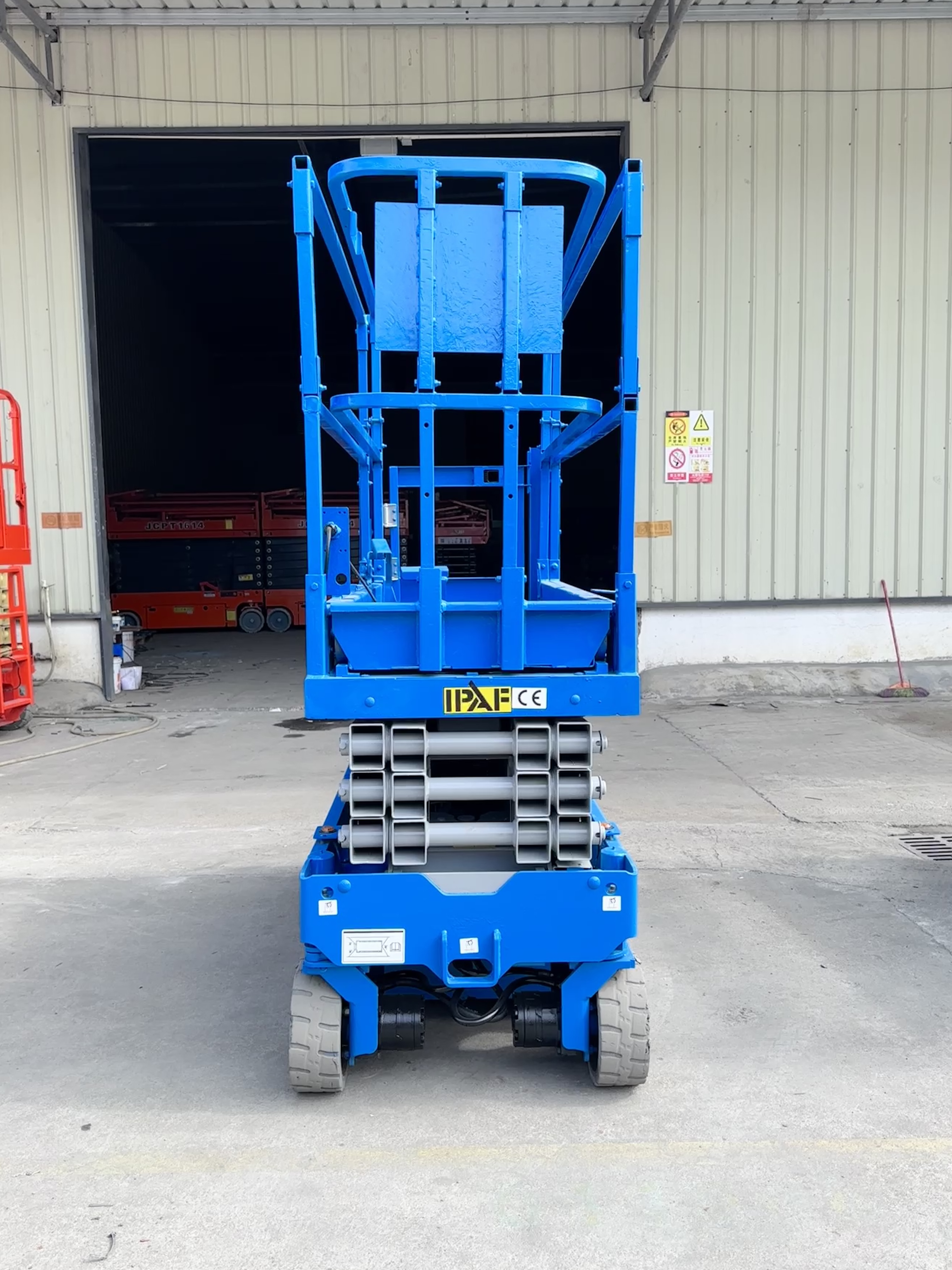 Xe nâng cắt kéo Genie 6m